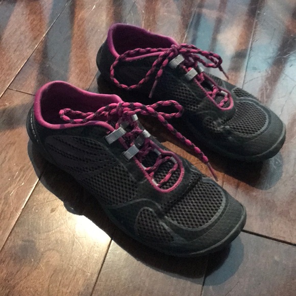 Women’s merrell vibram shoes, good condition - Picture 1 of 2
